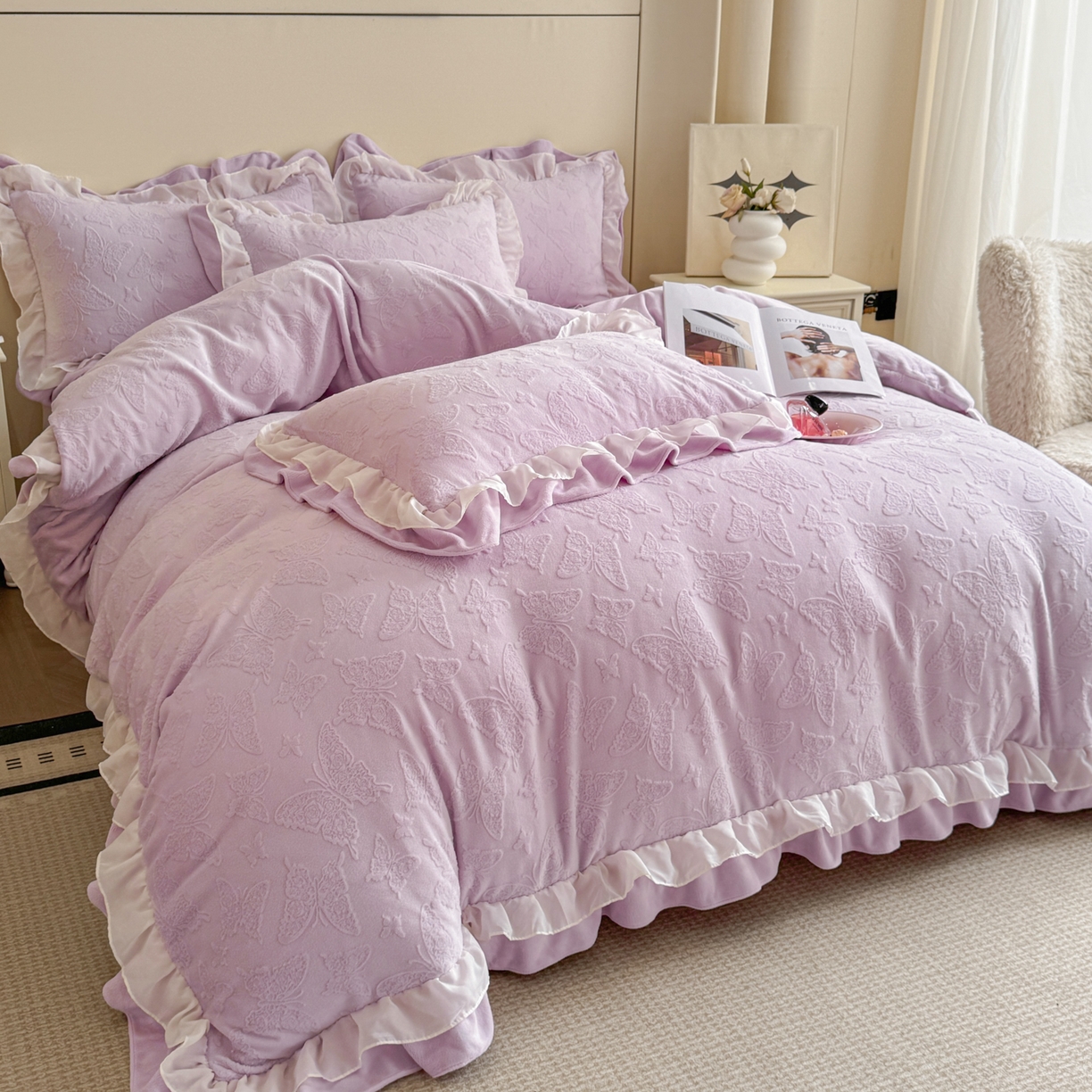 91家纺网 家纺一手货源 找家纺 爱家（原缔乐家纺） 2025新款A类牛奶雕花绒四件套 山茶花-蝴蝶之恋系列 蝴蝶之恋-梦幻紫