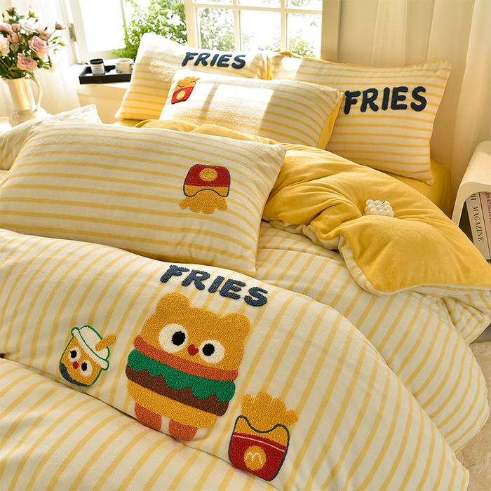 91家纺网 家纺一手货源 找家纺 （总）炫拼家纺 2025新款条纹印花卡通毛巾绣加厚牛奶绒四件套