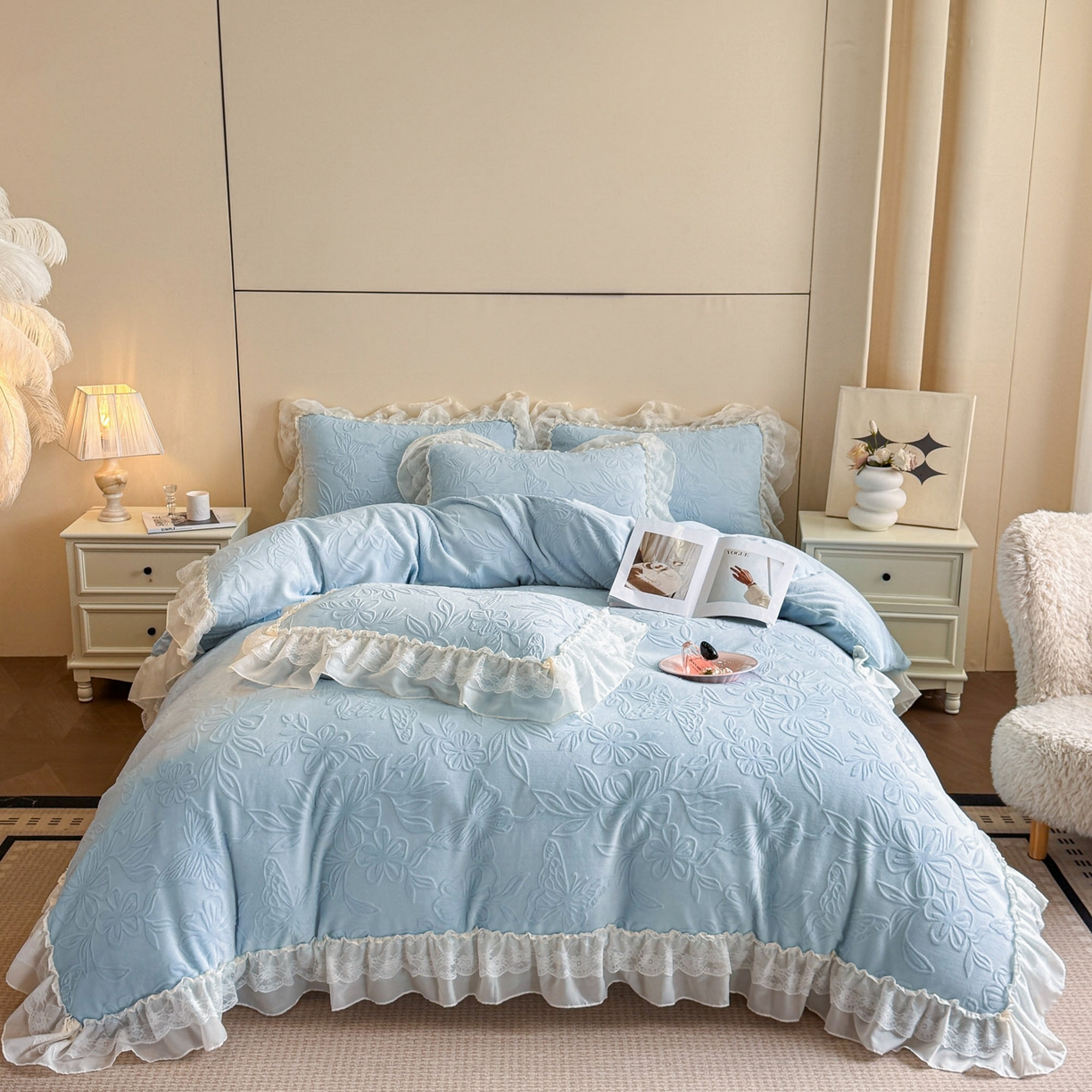 91家纺网 家纺一手货源 找家纺 爱家（原缔乐家纺） 2025新款A类牛奶雕花绒四件套 花野漫屿系列 花野漫屿-天空兰