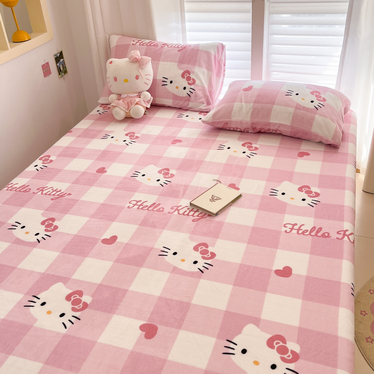 91家纺网 家纺一手货源 找家纺 金爱家 2025新款三丽鸥牛奶绒床笠单床笠床笠单件 绒单品-粉梦kt