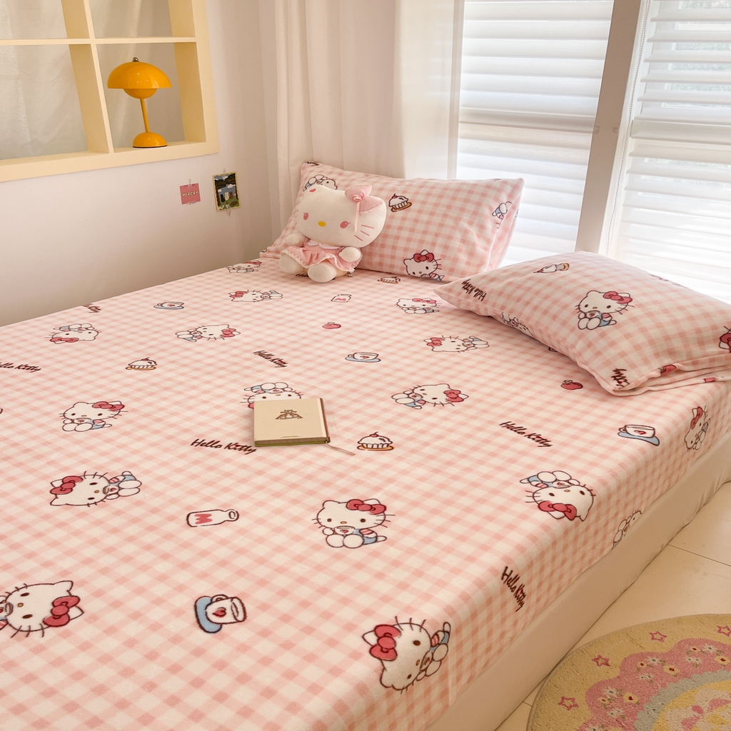 91家纺网 家纺一手货源 找家纺 金爱家 2025新款三丽鸥牛奶绒床笠单床笠床笠单件 绒单品-甜心kt粉