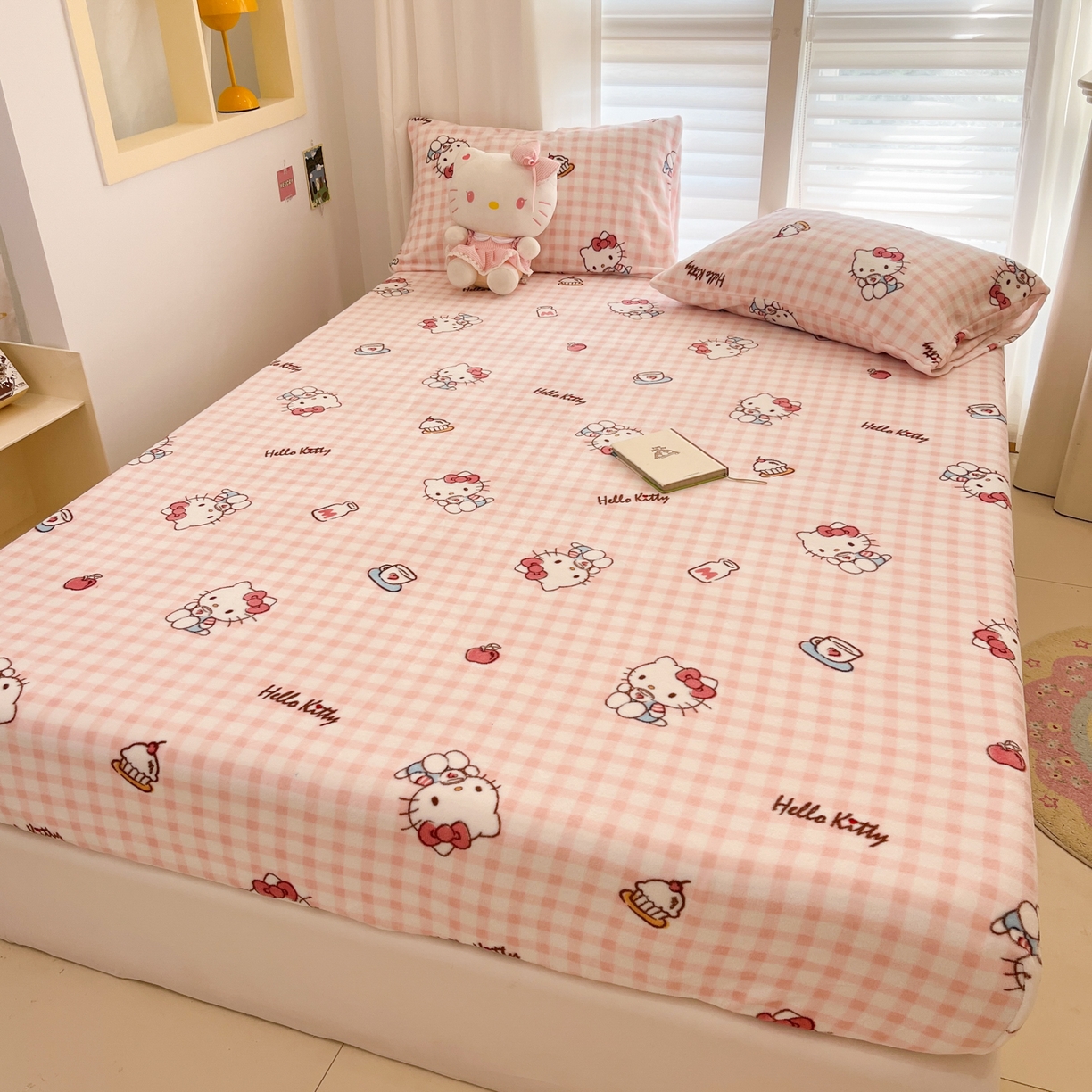 91家纺网 家纺一手货源 找家纺 金爱家 2025新款三丽鸥牛奶绒床笠单床笠床笠单件 绒单品-甜心kt粉