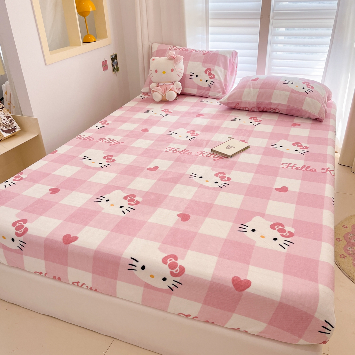 91家纺网 家纺一手货源 找家纺 金爱家 2025新款三丽鸥牛奶绒床笠单床笠床笠单件 绒单品-粉梦kt