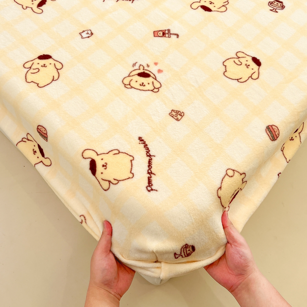 91家纺网 家纺一手货源 找家纺 金爱家 2025新款三丽鸥牛奶绒床笠单床笠床笠单件 绒单品-黄油布丁狗