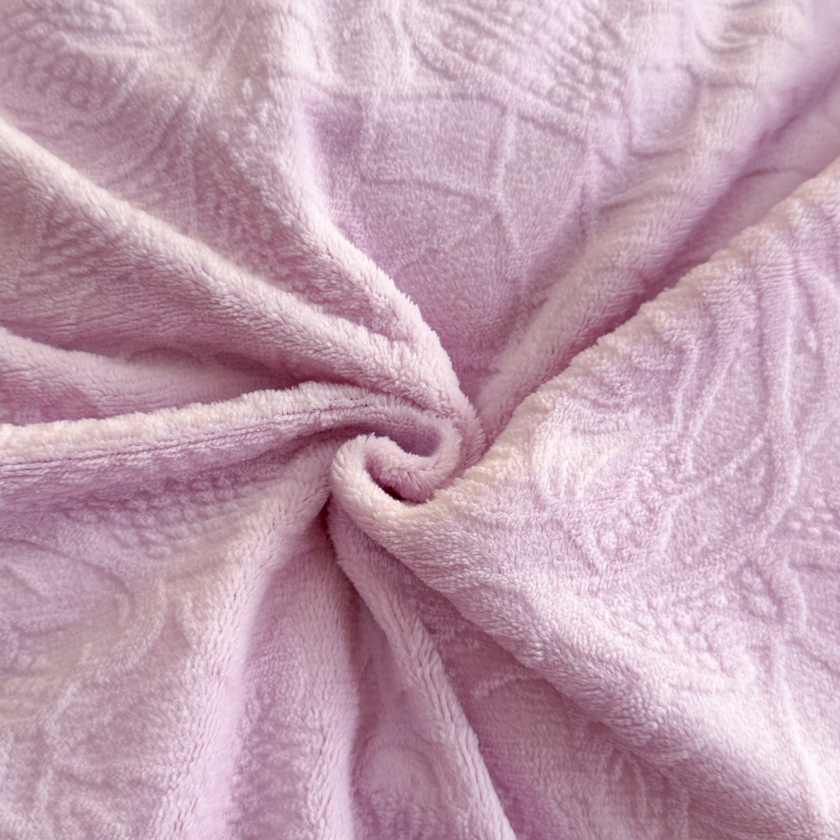 91家纺网 家纺一手货源 找家纺 爱家（原缔乐家纺） 2025新款A类牛奶雕花绒四件套 山茶花-蝴蝶之恋系列 山茶花之恋-梦幻紫