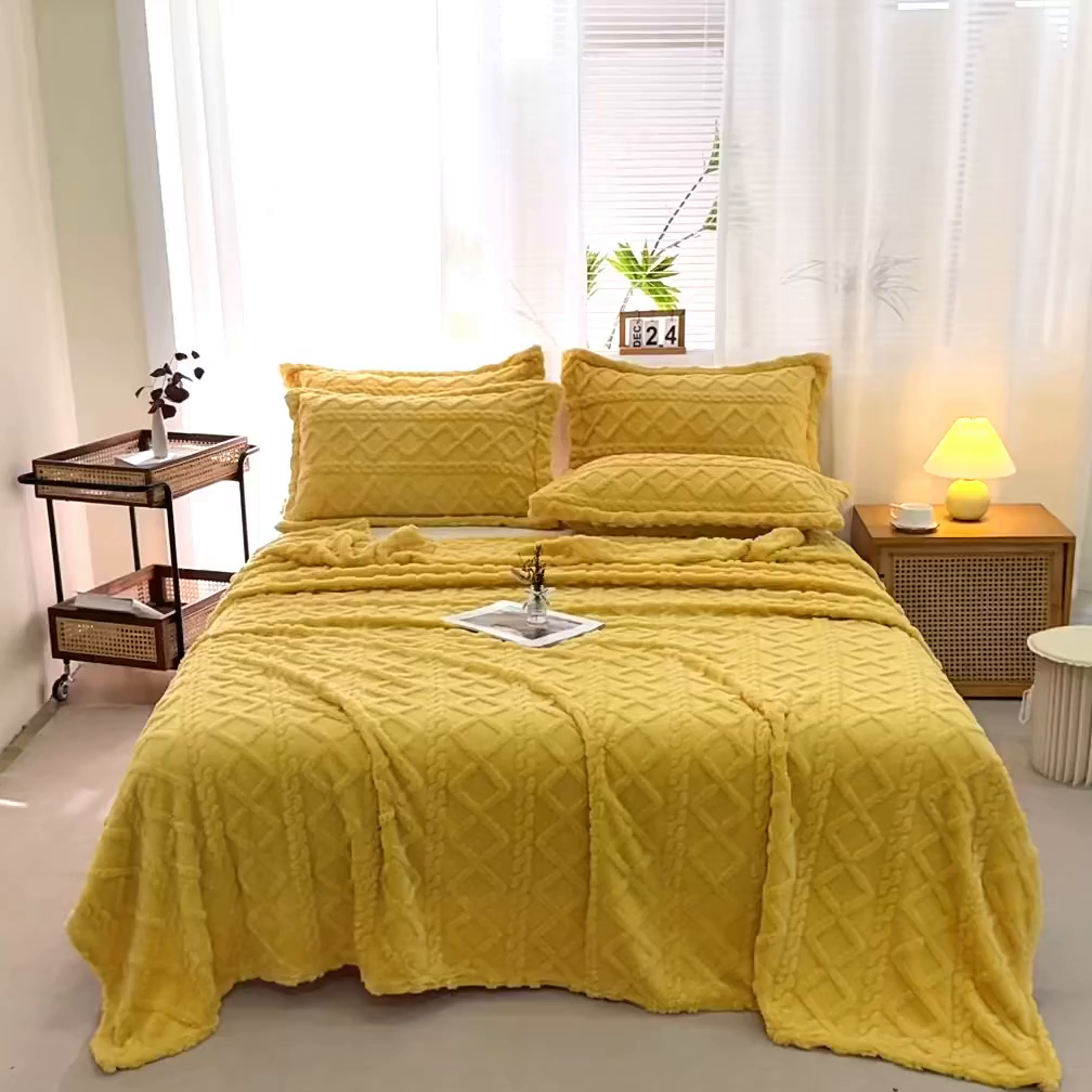 91家纺网 家纺一手货源 找家纺 （总）栩裕纺织 2025新款双面塔芙绒毛毯家用毯子卷边款