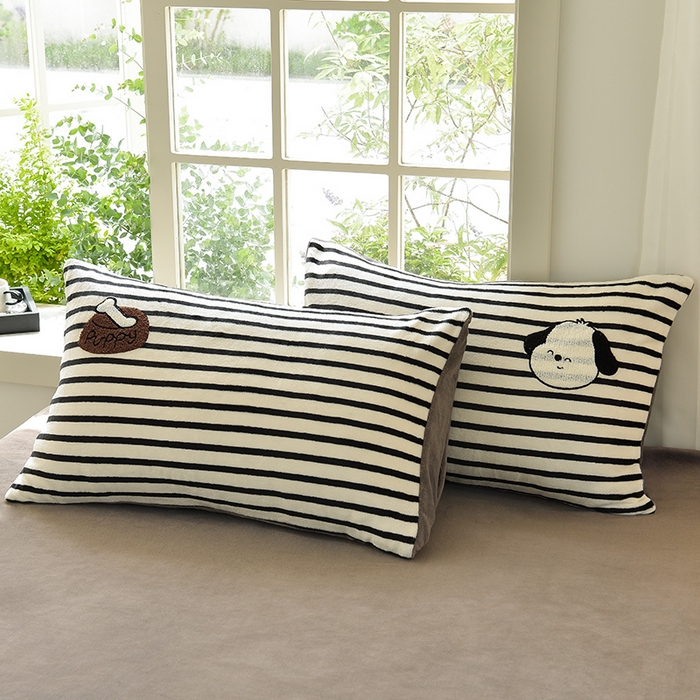 91家纺网 家纺一手货源 找家纺 炫拼家纺 2025新款条纹印花卡通毛巾绣加厚牛奶绒四件套 条纹-恰恰狗-绅士灰