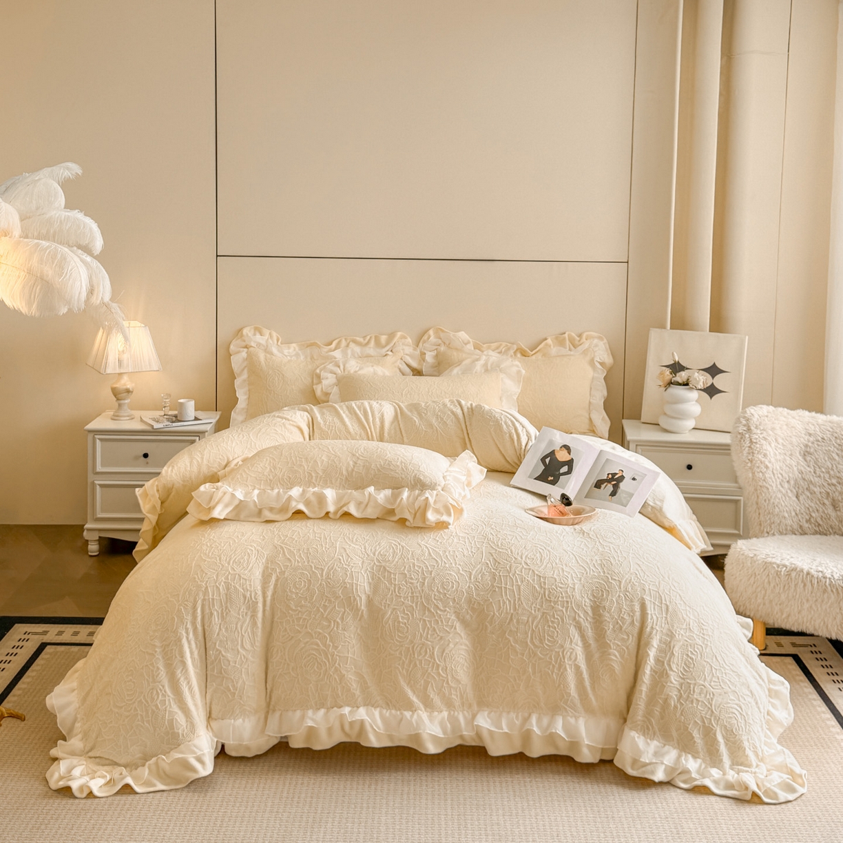 91家纺网 家纺一手货源 找家纺 爱家（原缔乐家纺） 2025新款A类牛奶雕花绒四件套 山茶花-蝴蝶之恋系列 山茶花之恋-奶昔白