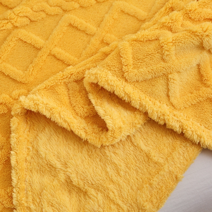 91家纺网 家纺一手货源 找家纺 栩裕纺织 2025新款双面塔芙绒毛毯家用毯子卷边款 塔夫绒-姜黄