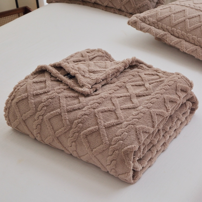 91家纺网 家纺一手货源 找家纺 栩裕纺织 2025新款双面塔芙绒毛毯家用毯子卷边款 塔夫绒-咖色