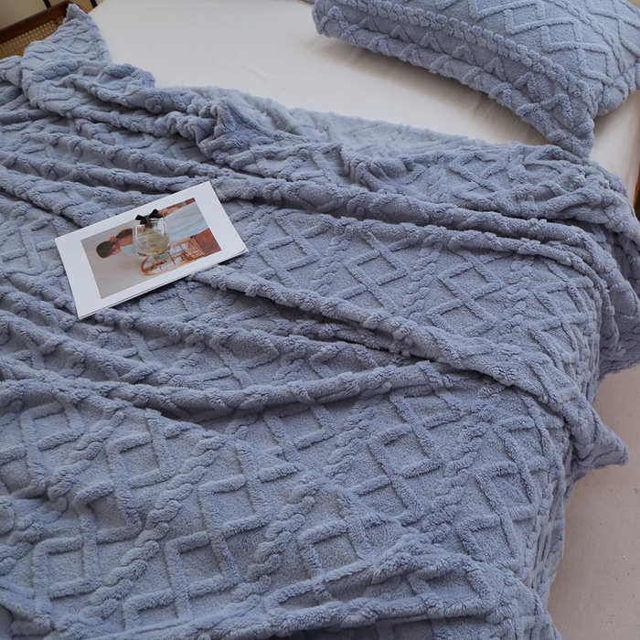 91家纺网 家纺一手货源 找家纺 栩裕纺织 2025新款双面塔芙绒毛毯家用毯子卷边款 塔夫绒-蓝灰