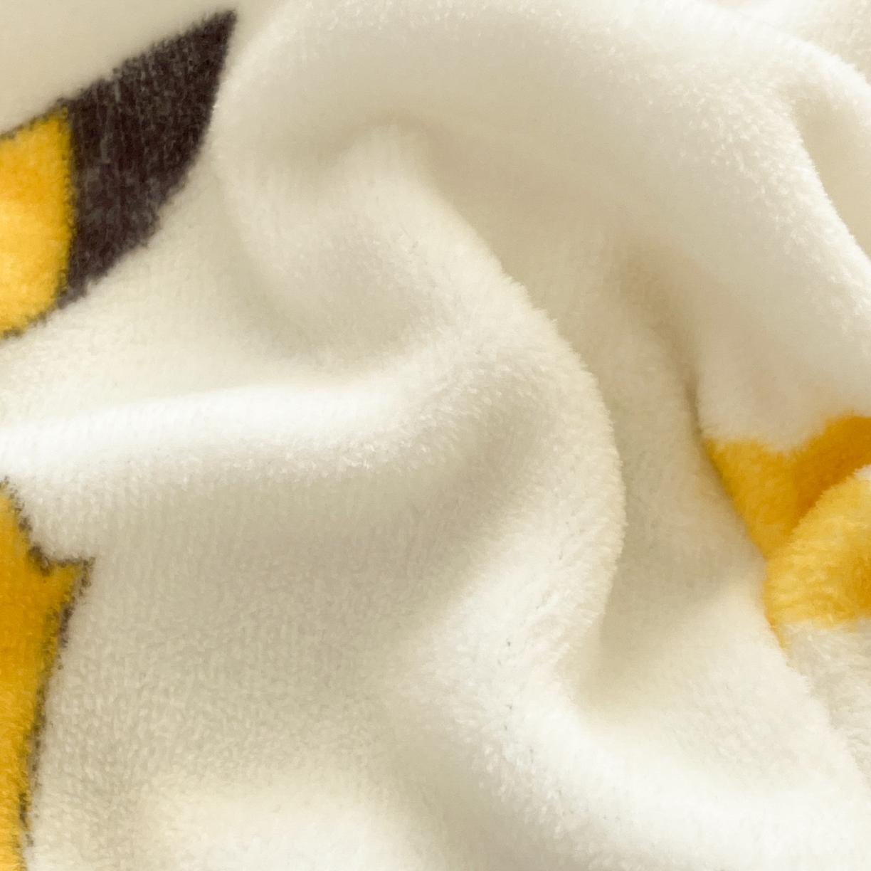 91家纺网 家纺一手货源 找家纺 金爱家 2025新款牛奶绒保暖床笠床笠单件单床笠 绒单品-星星皮卡丘