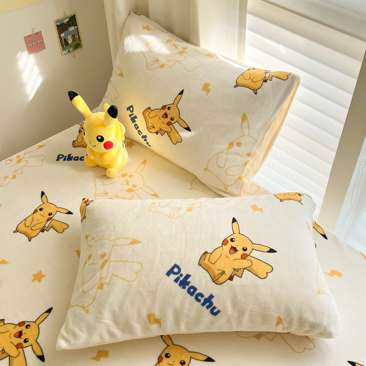 91家纺网 家纺一手货源 找家纺 金爱家 2025新款牛奶绒保暖床笠床笠单件单床笠 绒单品-多彩皮卡丘