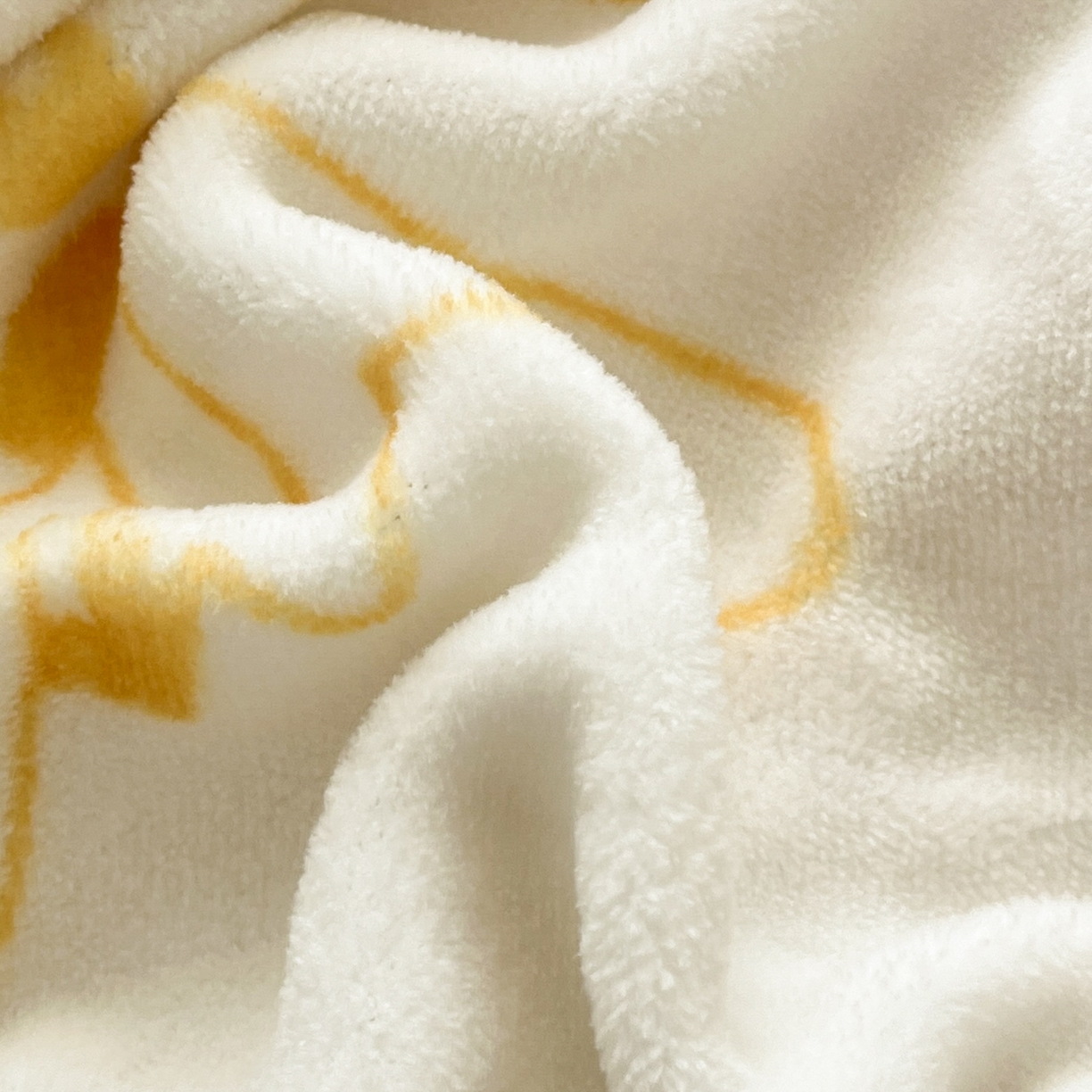 91家纺网 家纺一手货源 找家纺 金爱家 2025新款牛奶绒保暖床笠床笠单件单床笠 绒单品-多彩皮卡丘