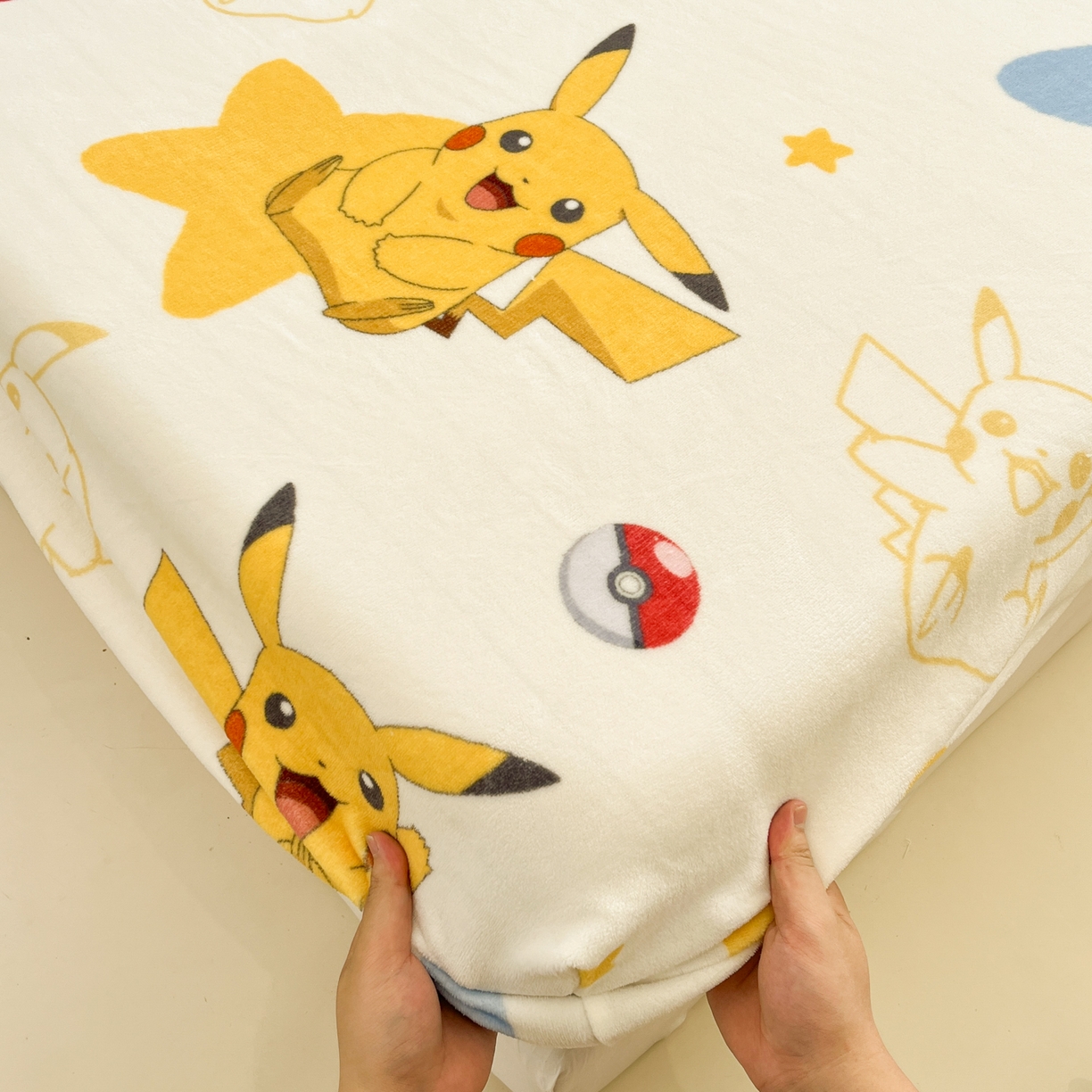 91家纺网 家纺一手货源 找家纺 金爱家 2025新款牛奶绒保暖床笠床笠单件单床笠 绒单品-星星皮卡丘