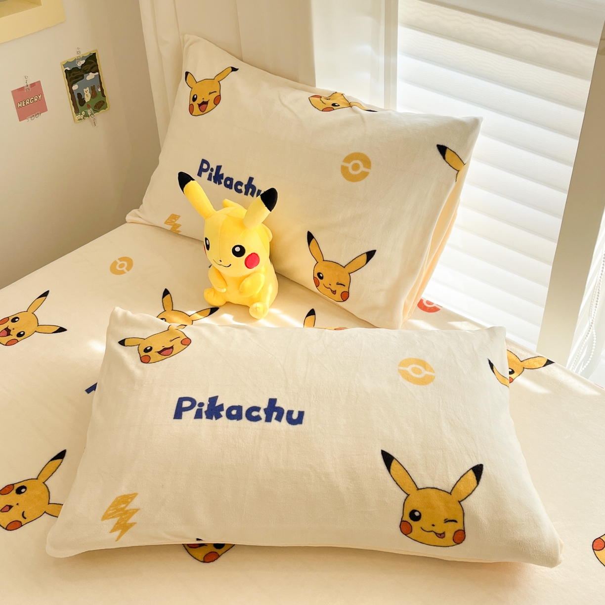 91家纺网 家纺一手货源 找家纺 金爱家 2025新款牛奶绒保暖床笠床笠单件单床笠 绒单品-搞怪皮卡丘