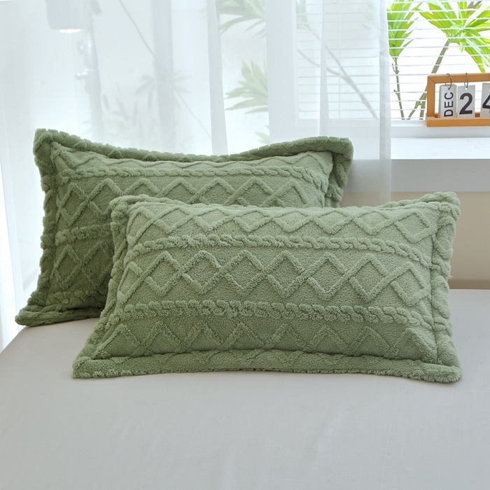 91家纺网 家纺一手货源 找家纺 栩裕纺织 2025新款双面塔芙绒毛毯家用毯子卷边款 塔夫绒-抹茶绿