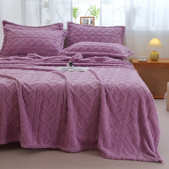 91家纺网 家纺一手货源 找家纺 栩裕纺织 2025新款双面塔芙绒毛毯家用毯子卷边款 塔夫绒-莫奈紫