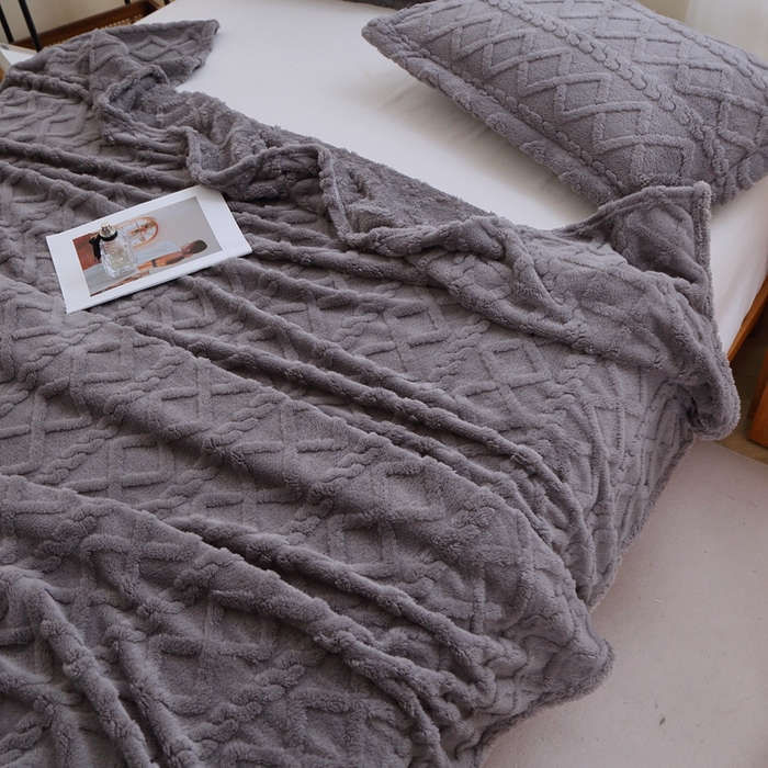 91家纺网 家纺一手货源 找家纺 栩裕纺织 2025新款双面塔芙绒毛毯家用毯子卷边款 塔夫绒-深灰