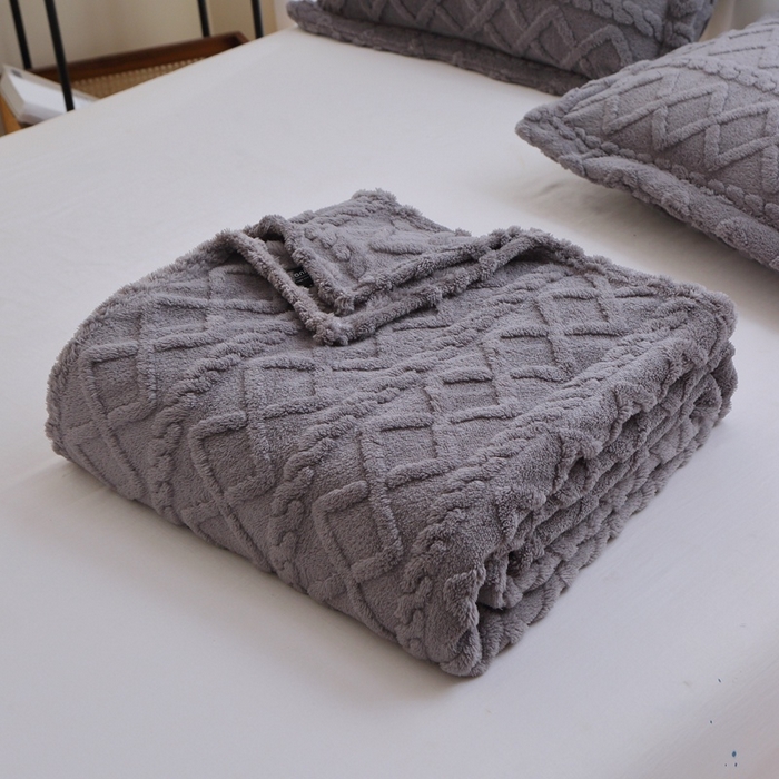 91家纺网 家纺一手货源 找家纺 栩裕纺织 2025新款双面塔芙绒毛毯家用毯子卷边款 塔夫绒-深灰