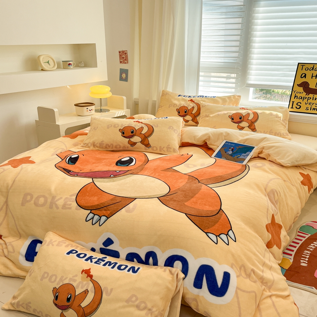 91家纺网 家纺一手货源 找家纺 金爱家 2025新品大版卡通平网数码印花加厚高克重牛奶绒皮卡丘系列四件套 绒大阪套件-喷火龙