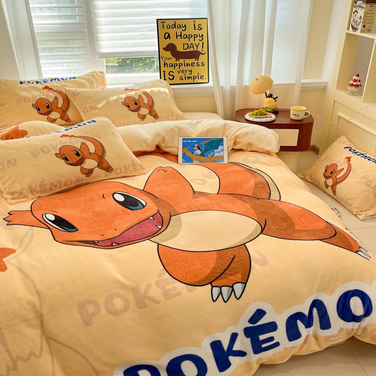 91家纺网 家纺一手货源 找家纺 金爱家 2025新品大版卡通平网数码印花加厚高克重牛奶绒皮卡丘系列四件套 绒大阪套件-喷火龙