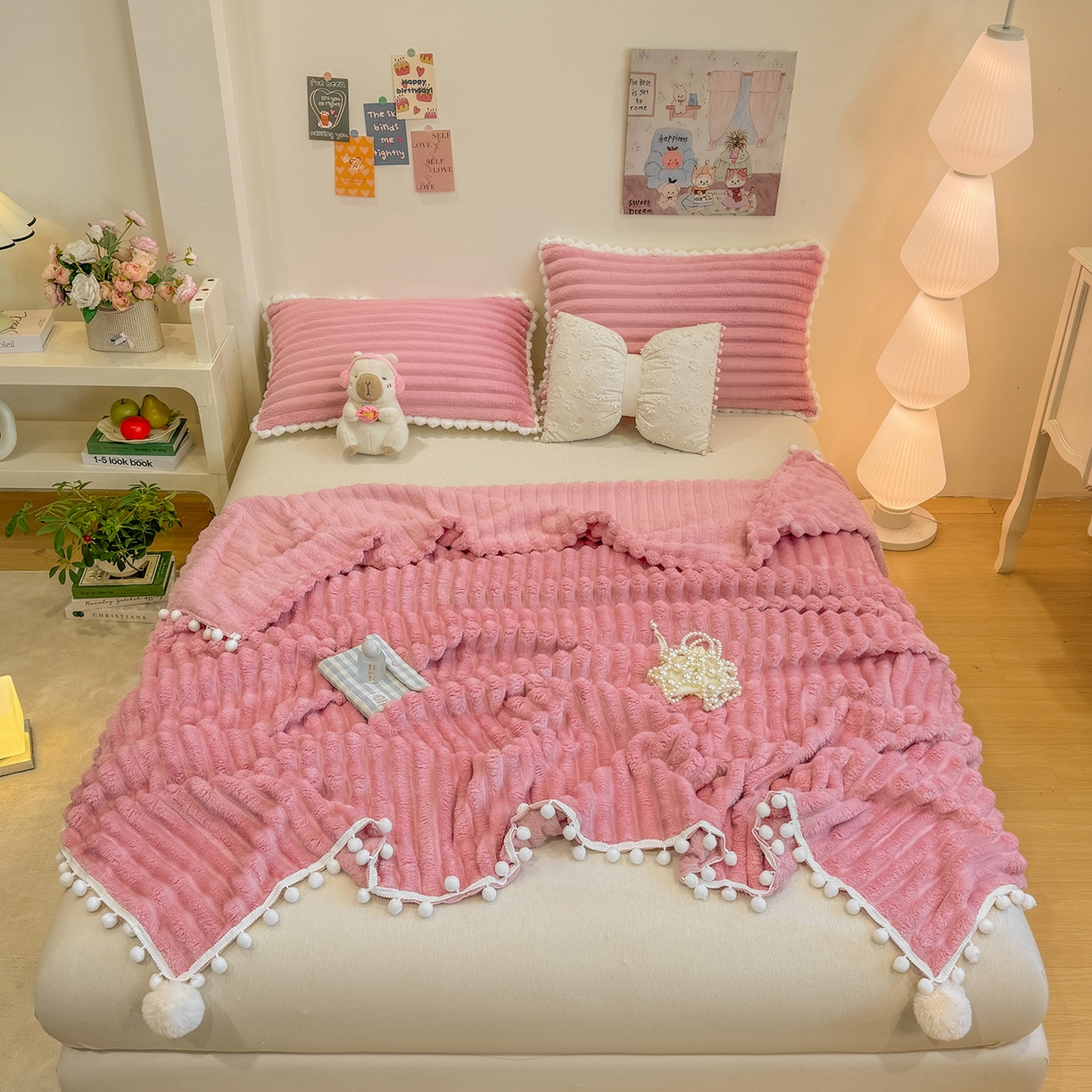 91家纺网 家纺一手货源 找家纺 眠势力 2025新款高克重毛毯抽条兔毛绒毯子多功能小球球加厚雪球盖毯 云朵雪球毯-粉