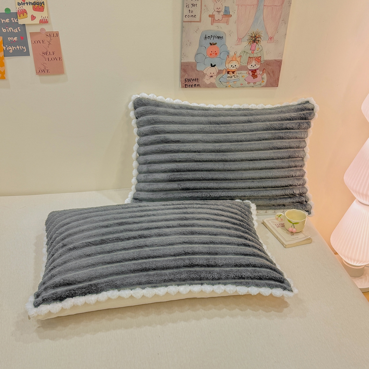 91家纺网 家纺一手货源 找家纺 眠势力 2025新款高克重毛毯抽条兔毛绒毯子多功能小球球加厚雪球盖毯 云朵雪球毯-灰