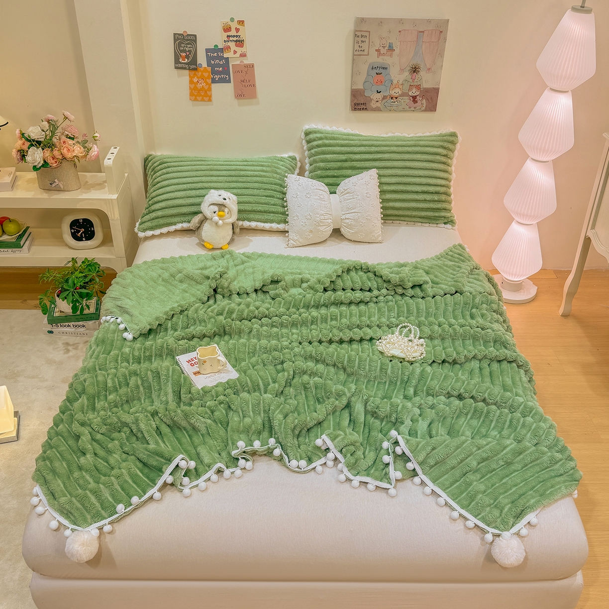 91家纺网 家纺一手货源 找家纺 眠势力 2025新款高克重毛毯抽条兔毛绒毯子多功能小球球加厚雪球盖毯 云朵雪球毯-绿