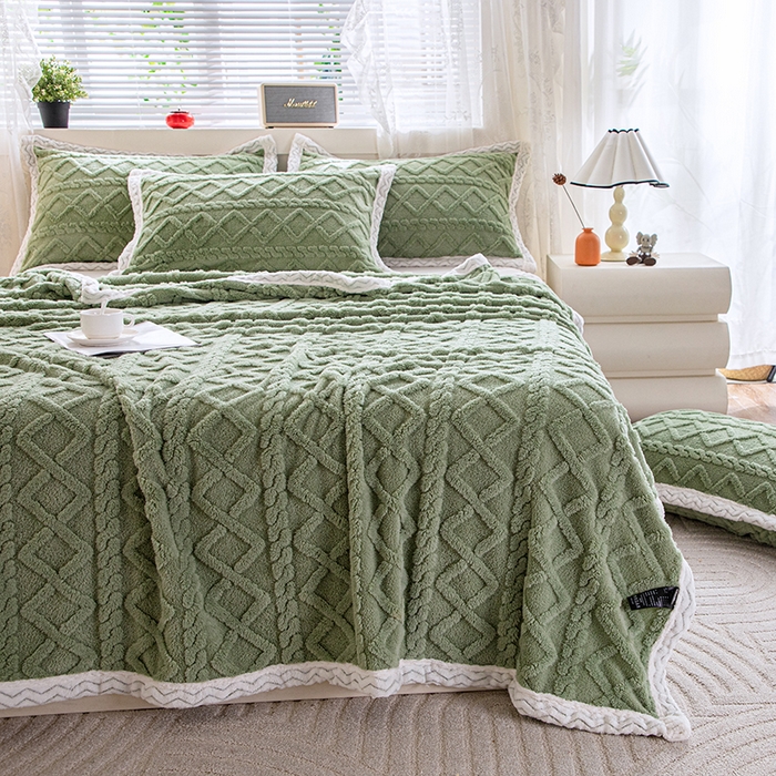 91家纺网 家纺一手货源 找家纺 栩裕纺织 2025新款双面塔芙绒毛毯家用毯子包边款 塔夫绒-抹茶绿