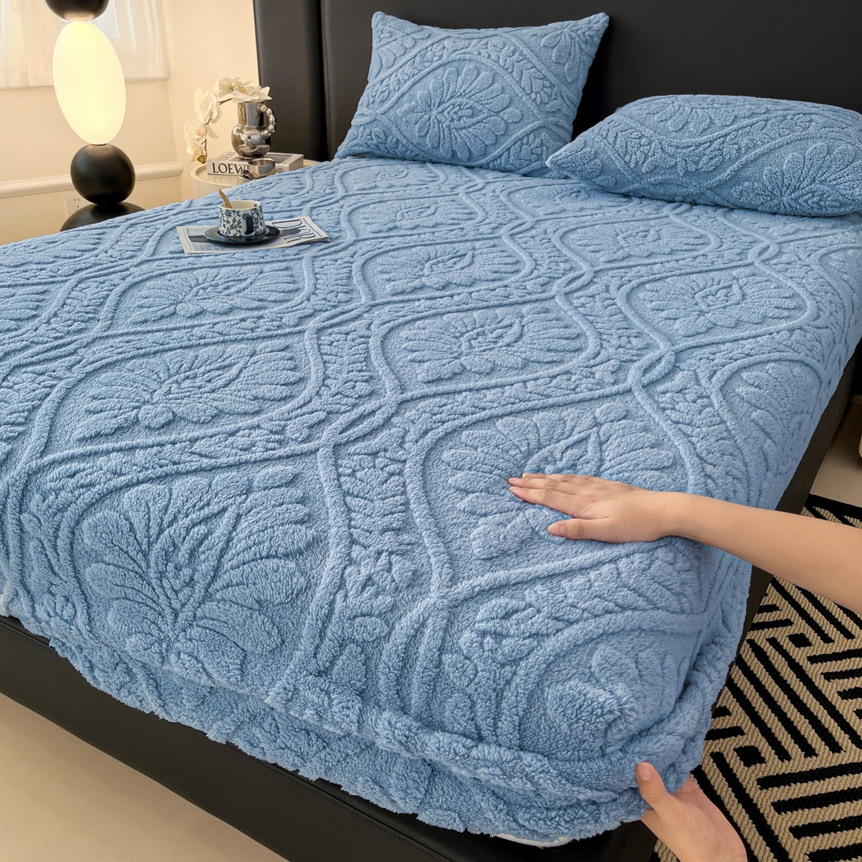 91家纺网 家纺一手货源 找家纺 乐家欣 2025新款提花塔芙绒床笠床笠单件单床笠-繁花系列 繁花-午夜蓝