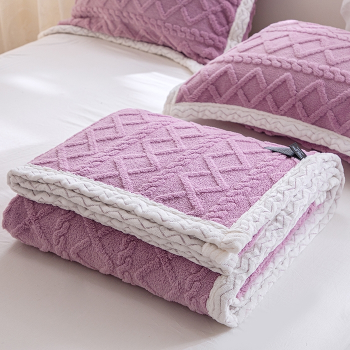 91家纺网 家纺一手货源 找家纺 栩裕纺织 2025新款双面塔芙绒毛毯家用毯子包边款 塔夫绒-莫奈紫