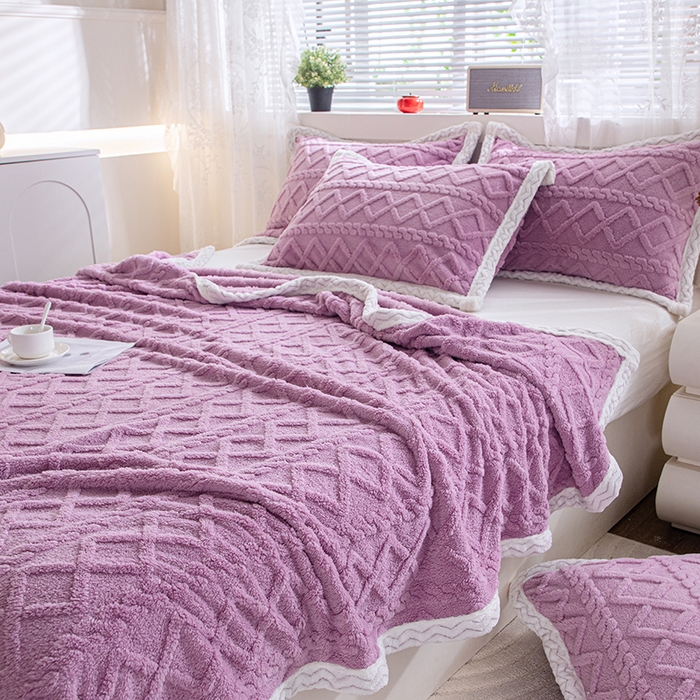 91家纺网 家纺一手货源 找家纺 栩裕纺织 2025新款双面塔芙绒毛毯家用毯子包边款 塔夫绒-莫奈紫