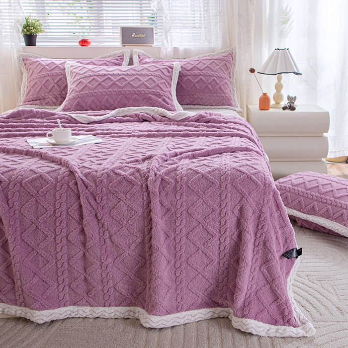 91家纺网 家纺一手货源 找家纺 栩裕纺织 2025新款双面塔芙绒毛毯家用毯子包边款 塔夫绒-莫奈紫