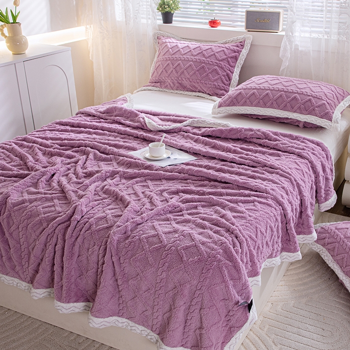 91家纺网 家纺一手货源 找家纺 栩裕纺织 2025新款双面塔芙绒毛毯家用毯子包边款 塔夫绒-莫奈紫