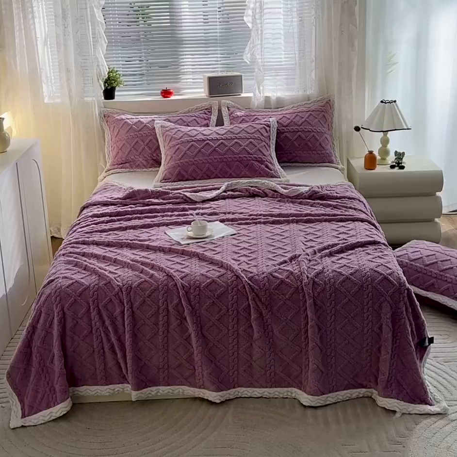 91家纺网 家纺一手货源 找家纺 栩裕纺织 2025新款双面塔芙绒毛毯家用毯子包边款 塔夫绒-莫奈紫