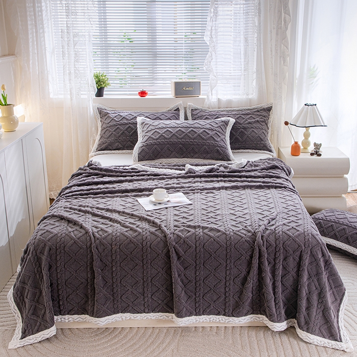 91家纺网 家纺一手货源 找家纺 栩裕纺织 2025新款双面塔芙绒毛毯家用毯子包边款 塔夫绒-深灰