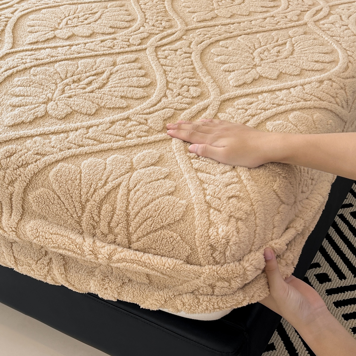 91家纺网 家纺一手货源 找家纺 乐家欣 2025新款提花塔芙绒床笠床笠单件单床笠-繁花系列 繁花-香槟咖