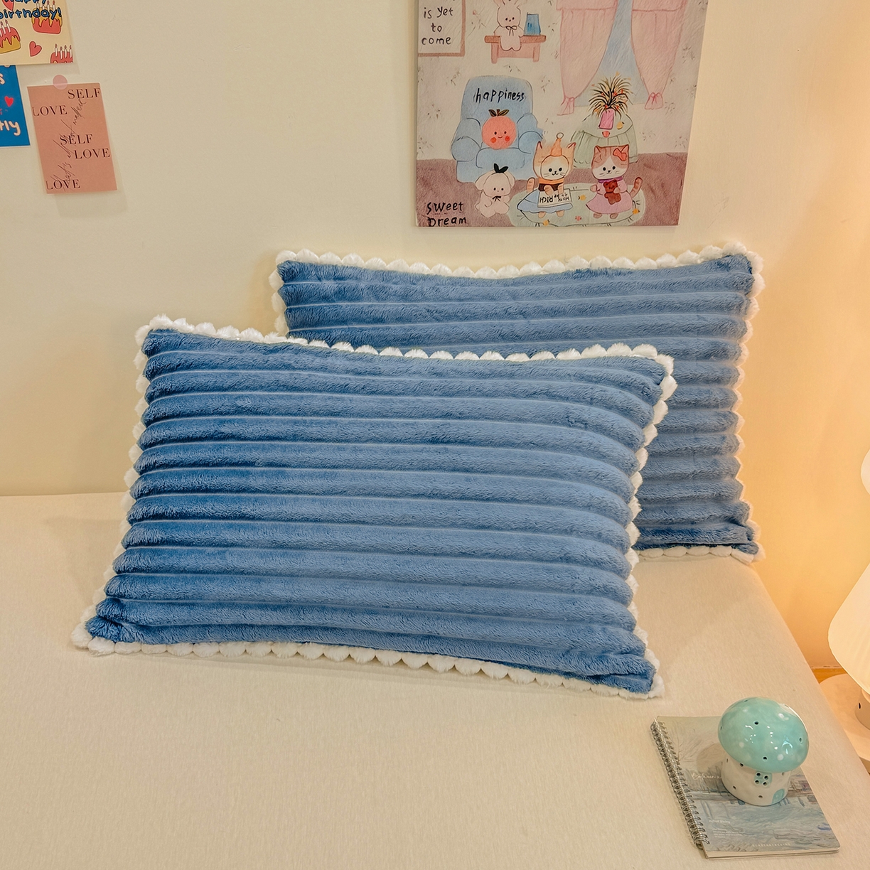 91家纺网 家纺一手货源 找家纺 眠势力 2025新款高克重牛奶绒球球枕套抽条兔毛绒小毛球加厚雪球枕头套拉链款 云朵雪球毯-蓝