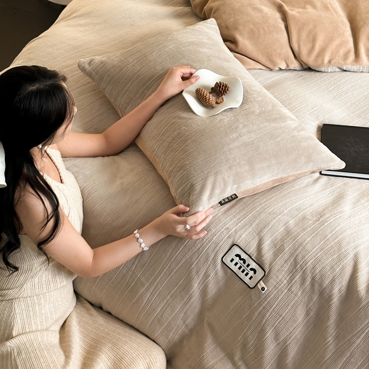 91家纺网 家纺一手货源 找家纺 （总）栩裕纺织 2025新款秋冬简约保暖四件套-卡布奇诺