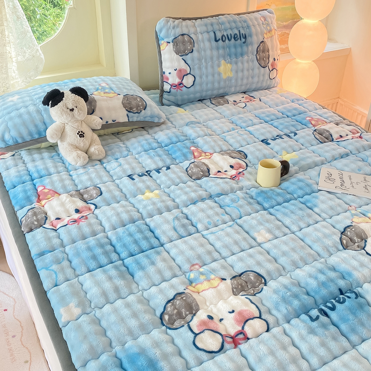 91家纺网 家纺一手货源 找家纺 眠势力 2025新款牛奶绒泡泡床垫加绒仿兔毛绒床褥子秋冬保暖珊瑚绒夹棉床护垫 趴趴狗