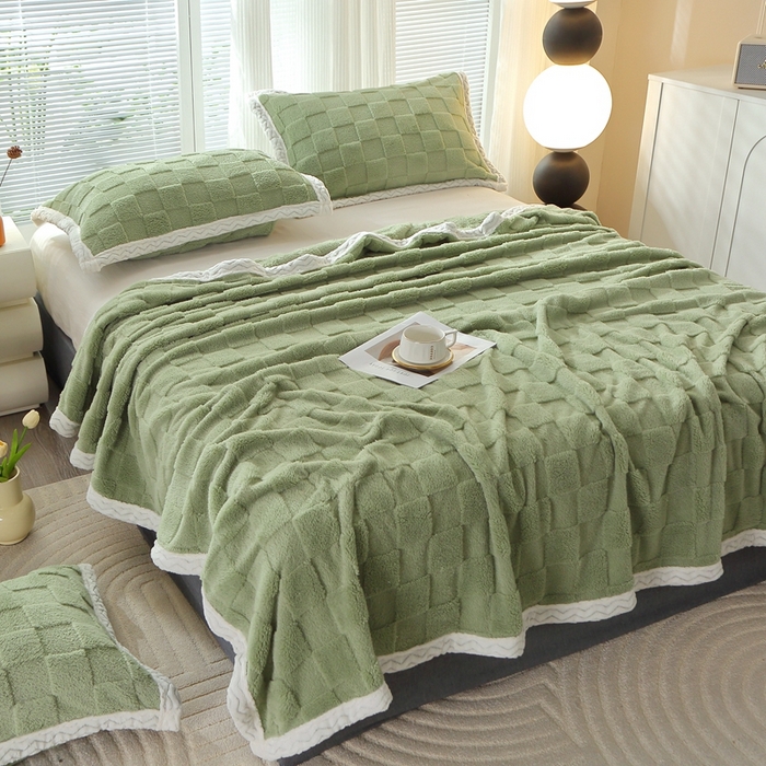 91家纺网 家纺一手货源 找家纺 栩裕纺织 2025新款意大利面包格毛毯-包边款 面包格包边款-抹茶绿