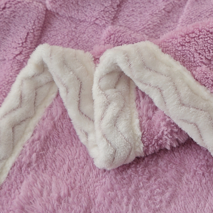 91家纺网 家纺一手货源 找家纺 栩裕纺织 2025新款意大利面包格毛毯-包边款 面包格包边款-莫奈紫