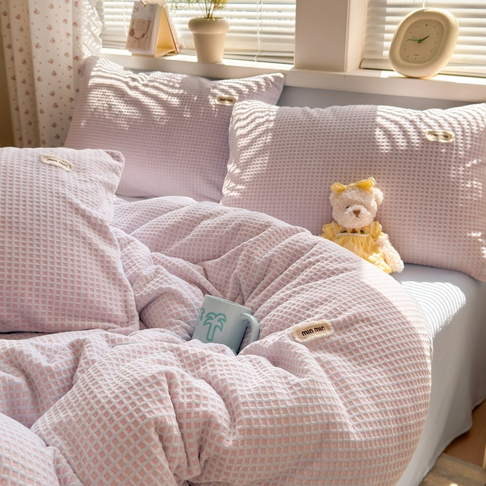 91家纺网 家纺一手货源 找家纺 十里居 2025新款lns奶油双拼华夫格烂花牛奶绒四件套 华夫格系列 华夫格-粉蓝