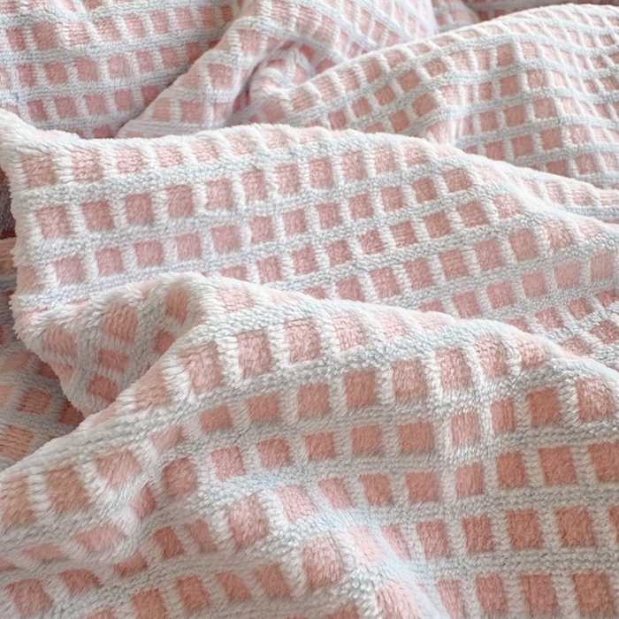 91家纺网 家纺一手货源 找家纺 十里居 2025新款lns奶油双拼华夫格烂花牛奶绒四件套 华夫格系列 华夫格-粉蓝