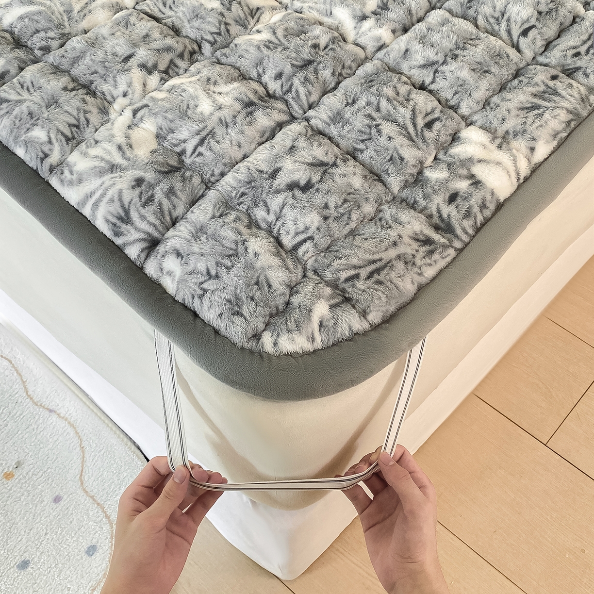 91家纺网 家纺一手货源 找家纺 眠势力 2025新款牛奶绒泡泡床垫加绒仿兔毛绒床褥子秋冬保暖珊瑚绒夹棉床护垫 雅韵