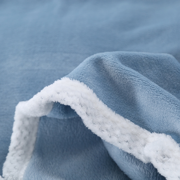 91家纺网 家纺一手货源 找家纺 伊凡毯业 2025新款260克云貂绒毛毯盖毯子直播爆款跑量毛毯 天然蓝