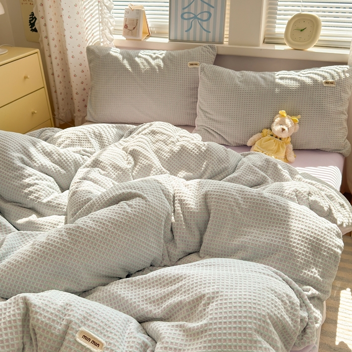 91家纺网 家纺一手货源 找家纺 十里居 2025新款lns奶油双拼华夫格烂花牛奶绒四件套 华夫格系列 华夫格-绿紫