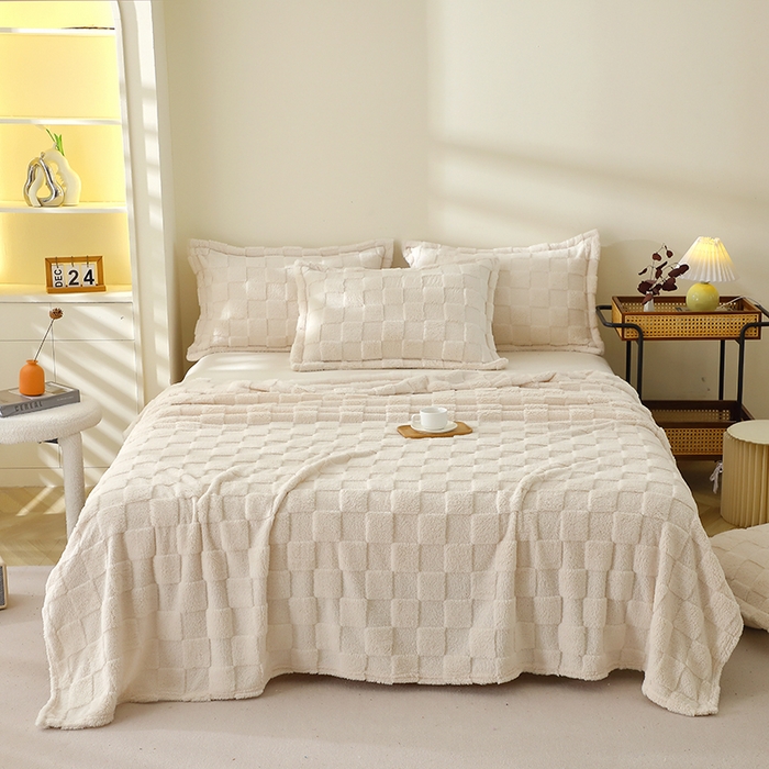 91家纺网 家纺一手货源 找家纺 （总）栩裕纺织 2025新款意大利面包格毛毯-卷边款