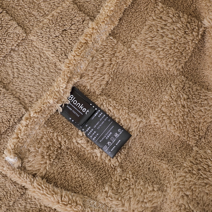 91家纺网 家纺一手货源 找家纺 栩裕纺织 2025新款意大利面包格毛毯-卷边款 面包格-咖色